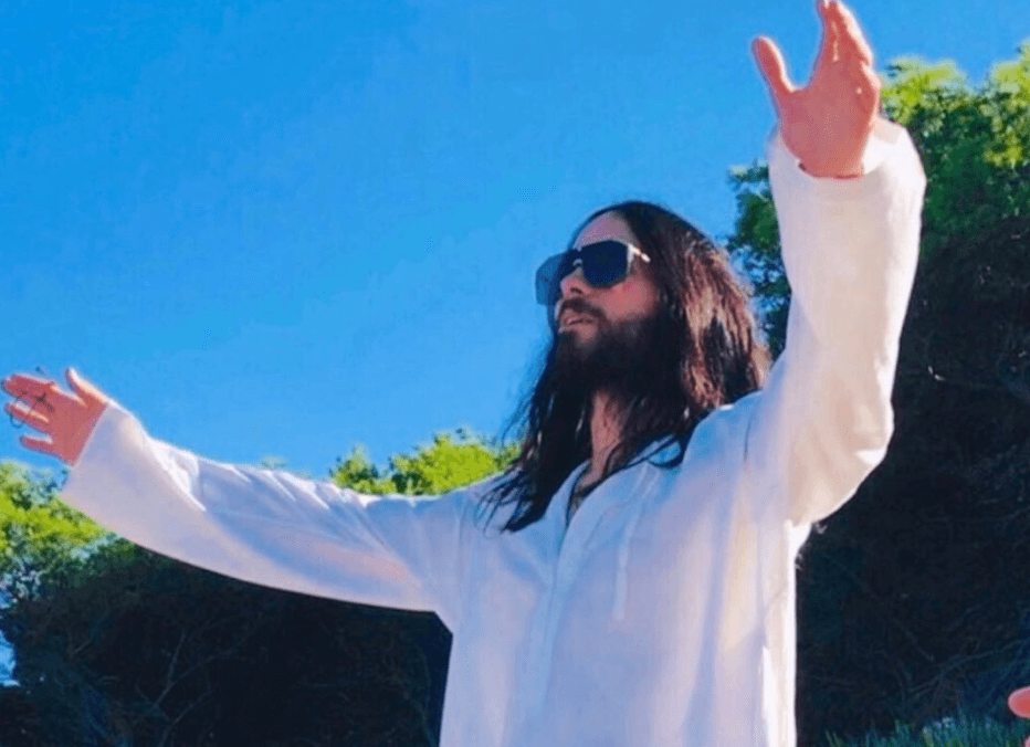 Jared Leto leasing his own cult
